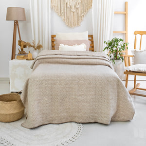 100% Cotton Blanket - Labyrinth Pattern - 150 x 200 cm - Beige