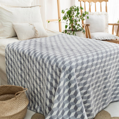 100% Cotton Blanket - Tumbling Pattern - 150 x 200 cm - Grey
